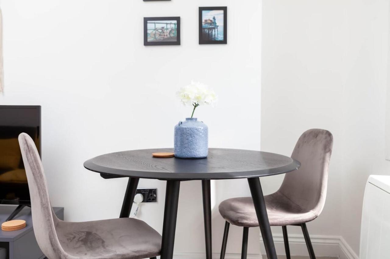 The Nest - Centre - Double And Sofa Bed * Brighton